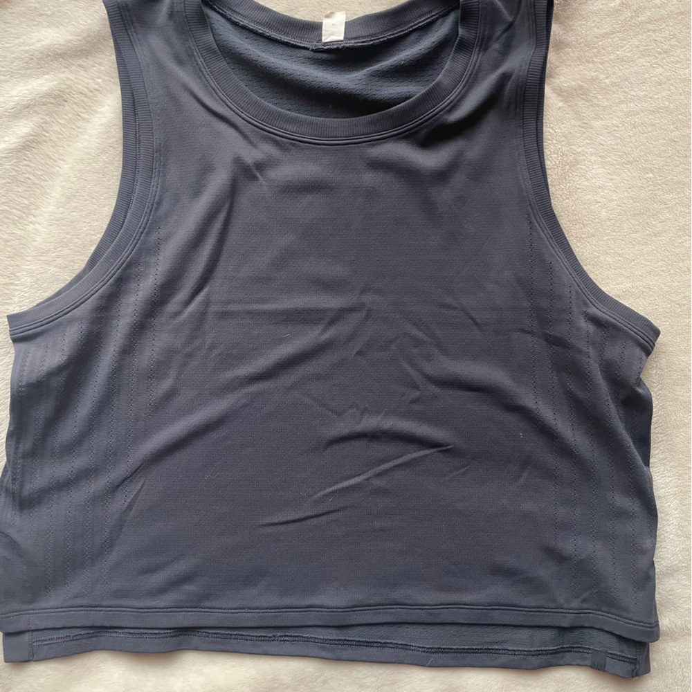 Lululemon cropped muscle tank